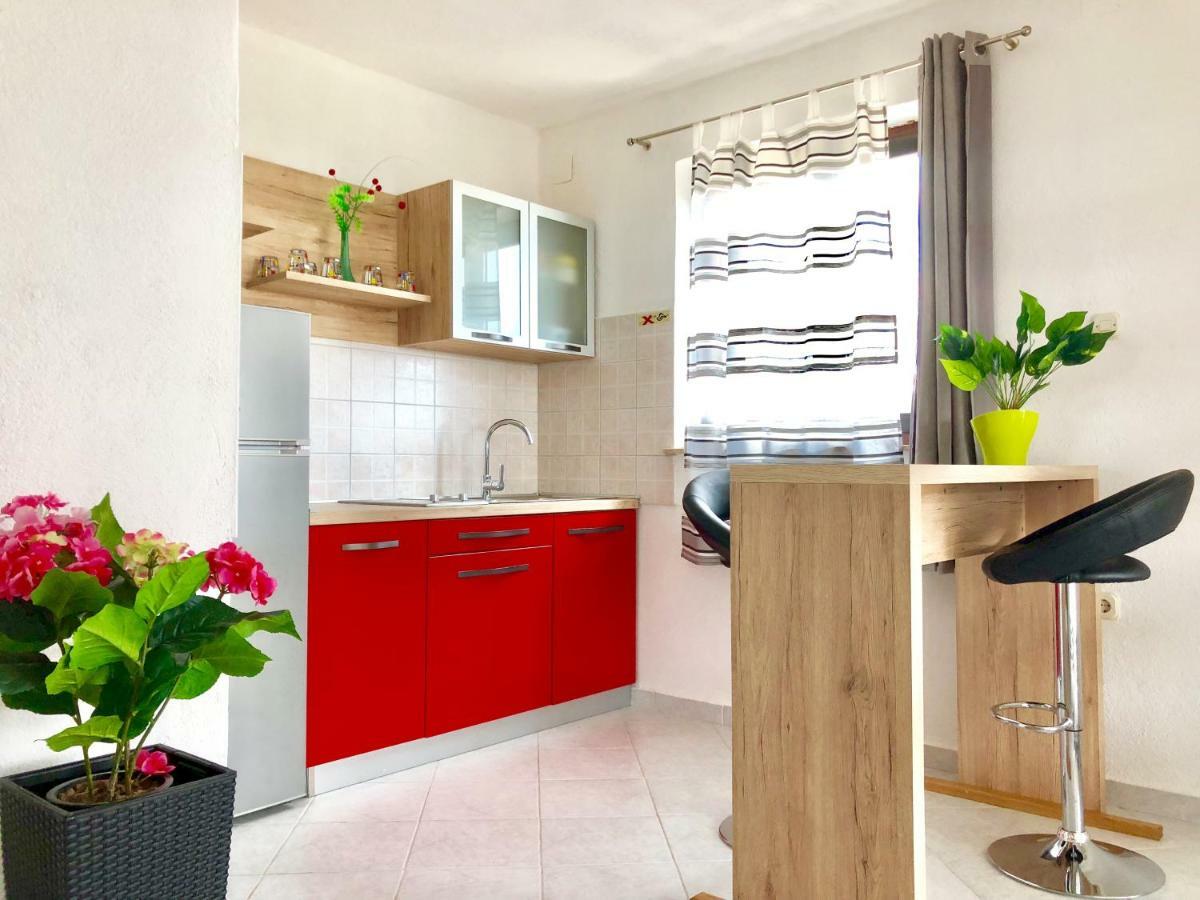 Apartamento Lavender House Maslenica Exterior foto